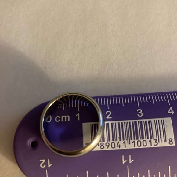 Silver band ring - Picture 3 of 4